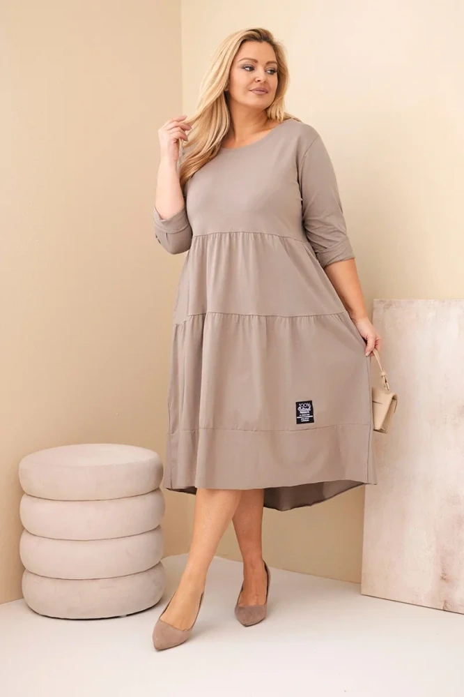Dámské dlouhé MAXI šaty plus size s 3/4 rukávem a volánem ART22229-5 capuccino / fango 2XL - 4XL
