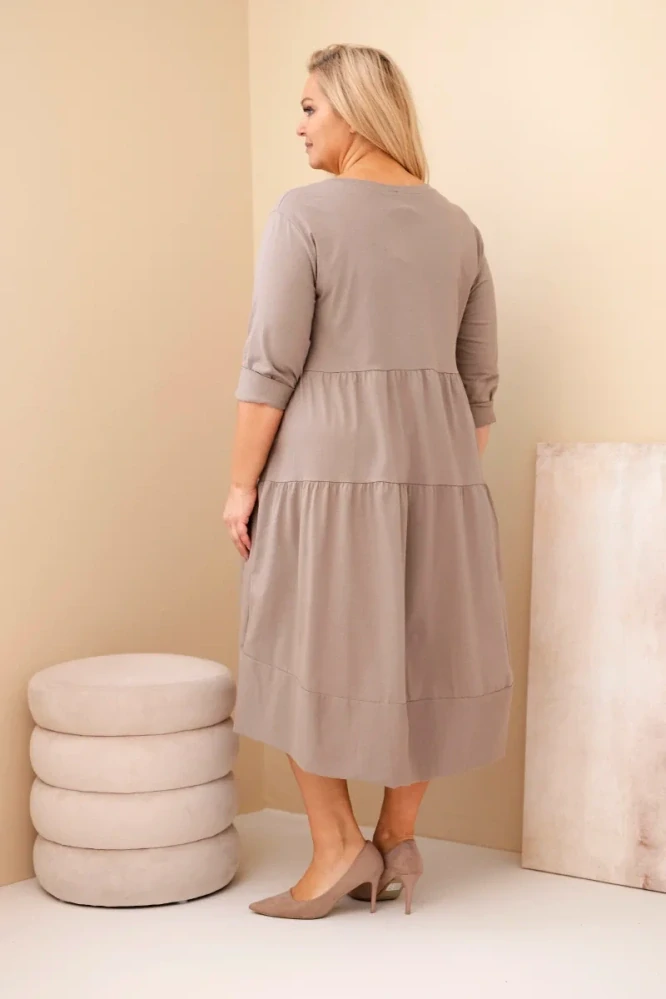 Dámské dlouhé MAXI šaty plus size s 3/4 rukávem a volánem ART22229-5 capuccino / fango 2XL - 4XL